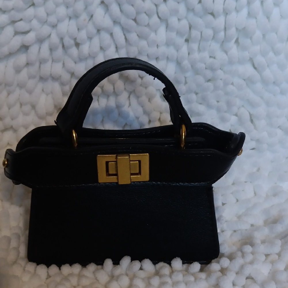 Elegant Black Handbag